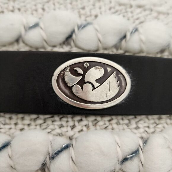 Iowa Hawkeyes Black Leather Belt with metal ornaments around belt Size 34‎ - Picture 3 of 9